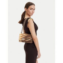 Torebka Just Cavalli. Brązowe kopertówki Just Cavalli, bez wzorów, wizytowe, bez dodatków. Za 841.99 zł.