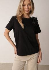 Czarny Klasyczny T-shirt z Bawełny Zdobiony Aplikacją 3D w Kształcie Kwiatów Noebel. Czarne t-shirty Born2be, l, z aplikacjami, z bawełny, eleganckie, bez kołnierzyka, bez ramiączek. Za 59.99 zł.