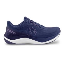 Damskie buty do biegania Topo Athletic Ultrafly 6. Białe buty do biegania Topo Athletic, bez wzorów, z gumy, bez zapięcia, do biegania. Za 754.50 zł.