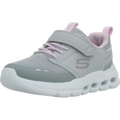 Buty SKECHERS SKECHERS GLIDE-STEP FLOW Szary. Szare buty trekkingowe Skechers, z syntetyku, bez zapięcia. Za 172.99 zł.