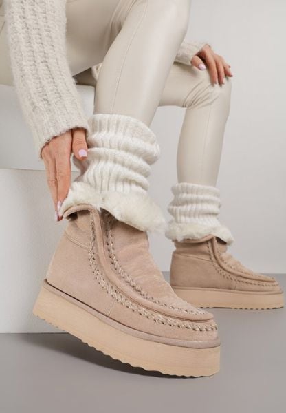 Beżowe Śniegowce z Przeszyciami Oliwedea. Brązowe śniegowce Born2be, bez wzorów, z jeansu, bez zapięcia. Za 159.99 zł.