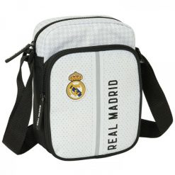 Real Madryt saszetka na ramię biały. Białe nerki i saszetki Real Madrid, bez wzorów, sportowe, bez dodatków. Za 99.00 zł.