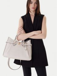 Guess Torebka 180235 Beżowy. Brązowe torebki klasyczne Guess, z aplikacjami, ze skóry, bez dodatków. Za 719.99 zł.