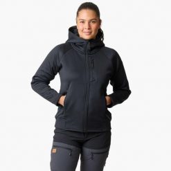 Bluza z kapturem Hiking damska Swedemount Lofoten Tech Stretch Hood wodoodporna. Czarne bluzy SWEDEMOUNT, bez wzorów, bez ramiączek, z kapturem. Za 329.99 zł.