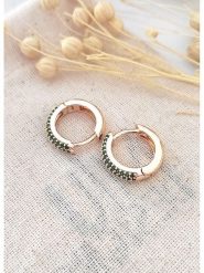 Atelier MIU Pozłacane kolczyki-kreole z cyrkoniami rozmiar: onesize. Zielone kolczyki atelier MIU, z cyrkonią, pozłacane. Za 61.31 zł.