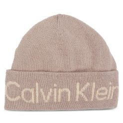 Czapka Calvin Klein. Brązowe czapki zimowe Calvin Klein, bez wzorów. Za 289.99 zł.