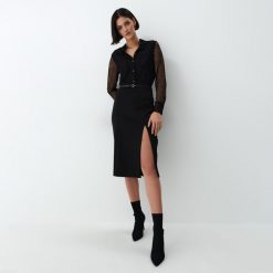 Koronkowa koszula - Czarny. Czarne koszule Mohito, bez wzorów, z koronki, bez kołnierzyka, bez ramiączek. Za 149.99 zł.