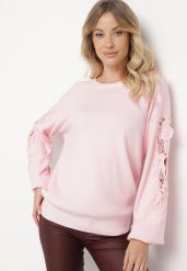 Jasnoróżowy Sweter o Luźnym Kroju ze Ściągaczami przy Rękawach z Koronkowymi Wstawkami Romirani. Czerwone swetry Born2be, uniwersalny, bez wzorów, z jeansu, eleganckie, bez ramiączek. W wyprzedaży za 67.99 zł.