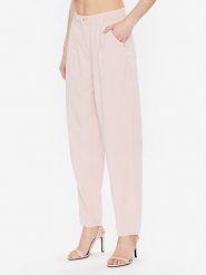 Guess Jeansy Andrea W3GA29 WFD53 Różowy Loose Fit. Czerwone jeansy Guess, z aplikacjami, z jeansu. Za 339.99 zł.