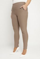 Ciemnobeżowe Spodnie z Gumką w Pasie z Cyrkoniami Slim Ellivna. Brązowe jeansy Born2be, plus size, bez wzorów, z jeansu, eleganckie. Za 59.99 zł.