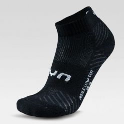 Skarpety treningowe dla dorosłych Uyn Agule Low Cut Socks. Czarne skarpetki Uyn, bez wzorów. Za 79.99 zł.
