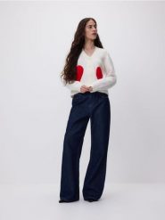 Kardigan z haftem - kremowy. Białe swetry Reserved, l, bez wzorów, z dzianiny, bez ramiączek. Za 159.99 zł.