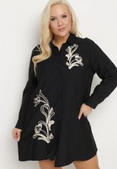 Czarna Koszulowa Sukienka z Wiskozy Zdobiona Kwiatowym Haftem Nalilsa. Czarne sukienki Born2be, na co dzień, plus size, z aplikacjami, z wiskozy, eleganckie, bez kołnierzyka, plus size, bez ramiączek, mini, koszulowe. W wyprzedaży za 93.49 zł.