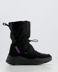 CZARNE ŚNIEGOWCE 8754 GUM NERO. Czarne botki Venezia, bez wzorów, bez obcasa, bez zapięcia. Za 349.00 zł.
