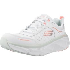 Kapcie SKECHERS DLUX WALKER 2.0 Biały. Białe kapcie Skechers, bez wzorów, ze skóry. Za 395.00 zł.