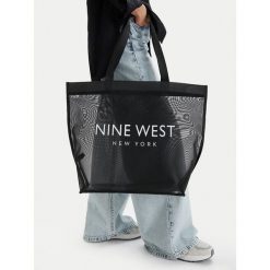 Torebka Nine West. Czarne torebki klasyczne Nine West, bez wzorów, bez dodatków. Za 79.99 zł.