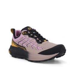Buty damskie TREZETA Sekai W's z membraną WP. Czerwone buty trekkingowe Trezeta, z materiału, bez zapięcia. Za 599.90 zł.