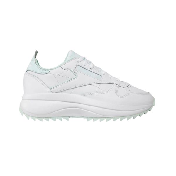 Buty treningowe damskie Reebok Classic Leather. Białe buty treningowe Reebok, bez wzorów, ze skóry, bez zapięcia, trekkingowe, reebok classic. Za 249.49 zł.