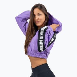 Bluza NEBBIA Crop Hoodie Iconic. Fioletowe bluzy Nebbia, bez wzorów, sportowe, bez ramiączek, bez kaptura. Za 269.99 zł.