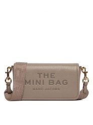 Marc Jacobs Torebka 2S4SMN080S02 Czerwony. Czerwone listonoszki Marc Jacobs, bez wzorów, ze skóry, bez dodatków. Za 799.99 zł.