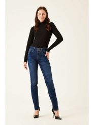 Garcia Dżinsy - Slim fit - w kolorze granatowym rozmiar: W26/L30. Niebieskie jeansy Garcia, l, z aplikacjami, ze skóry, klasyczne, z podwyższonym stanem. Za 61.46 zł.