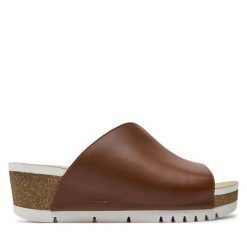 Klapki Josef Seibel. Brązowe klapki Josef Seibel, bez wzorów, bez obcasa, bez zapięcia. Za 389.99 zł.