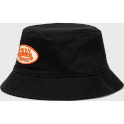 Von Dutch kapelusz kolor czarny bawełniany. Czarne kapelusze Von Dutch, bez wzorów, z bawełny. W wyprzedaży za 77.99 zł.