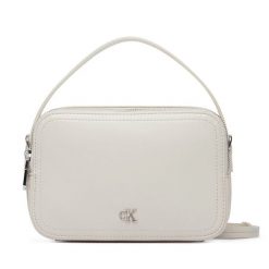Torebka Calvin Klein. Białe torebki klasyczne Calvin Klein, bez wzorów, klasyczne, bez dodatków. Za 409.99 zł.