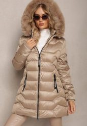 Beżowa Kurtka z Kieszeniami i Kapturem Ozdobionym Sztucznym Futerkiem Danann. Brązowe kurtki Renee, na jesień, xl, bez wzorów. Za 229.99 zł.