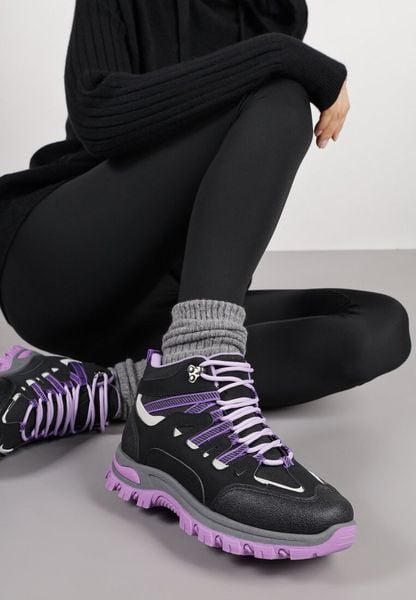 Czarno-Fioletowe Sznurowane Buty Trekkingowe Traperki Vices na Grubej Podeszwie Afertie. Czarne buty trekkingowe Born2be, bez wzorów, z jeansu, klasyczne, za kostkę, bez obcasa, bez zapięcia. Za 99.99 zł.