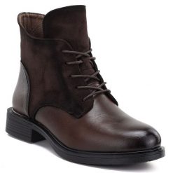 Botki damskie ocieplane brązowe eVento 26BT02-590. Brązowe botki eVento, bez wzorów, ze skóry ekologicznej, eleganckie, bez obcasa, bez zapięcia. Za 149.99 zł.