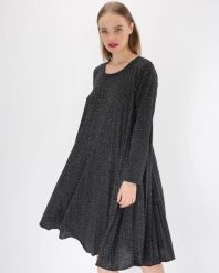 Czarna sukienka mini. Czarne sukienki Unisono, s, bez wzorów, z tkaniny, wizytowe, bez kołnierzyka, bez ramiączek, mini. Za 239.00 zł.