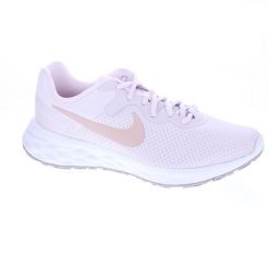 Buty do biegania damskie Nike Revolution 6 Next Nature. Czerwone buty do biegania Nike, bez wzorów, z materiału, bez zapięcia, do biegania, nike revolution. Za 331.00 zł.