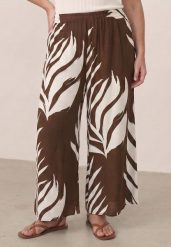 Brązowe Wiskozowe Spodnie Casual o Fasonie Culottes w Roślinny Wzór Aliope. Brązowe jeansy Born2be, bez wzorów, z jeansu, biznesowe. Za 89.99 zł.