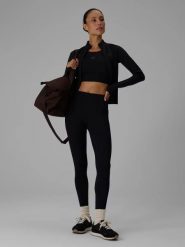 Damskie legginsy do jogi z wykończeniem szybkoschnącym. Czarne legginsy 4f, bez wzorów, z elastanu. Za 179.99 zł.