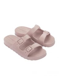 Klapki damskie Ipanema Duo Day. Czerwone klapki Ipanema, bez wzorów, z materiału, sportowe, bez obcasa, bez zapięcia. Za 82.58 zł.