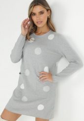 Jasnoszara Tunika Oversize w Kropki Baci. Szare tuniki Born2be, m, bez wzorów, z dzianiny, bez kołnierzyka, bez ramiączek. W wyprzedaży za 97.49 zł.