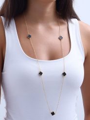 Nakkash Pozłacany naszyjnik z masą perłową - 80 cm rozmiar: onesize. Białe naszyjniki Nakkash, z materiału, z perłą, metalowe. Za 87.40 zł.