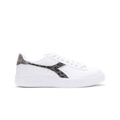 Trampki damskie DIADORA GAME P STEP TROPIC 39. Białe trampki Diadora, bez wzorów, casualowe, bez zapięcia. Za 119.99 zł.