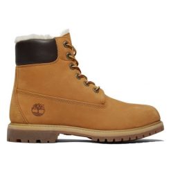 Trapery damskie TIMBERLAND 6 Inch Warm Lined Waterproof Boot. Brązowe traperki Timberland, bez wzorów, ze skóry, klasyczne, bez obcasa, bez zapięcia. W wyprzedaży za 919.99 zł.