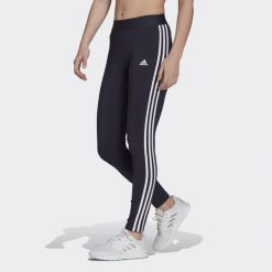 Legginsy LOUNGEWEAR Essentials 3-Stripes. Białe legginsy adidas, bez wzorów, klasyczne. W wyprzedaży za 118.95 zł.