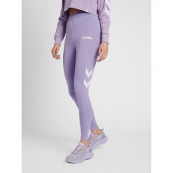 Damskie wysokie legginsy Hummel Legacy. Czerwone legginsy Hummel, bez wzorów, sportowe. Za 117.00 zł.