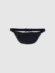4F Nerka - czarna Uniwersalny. Czarne nerki i saszetki 4f, bez wzorów, z materiału, eleganckie, bez dodatków. Za 79.99 zł.