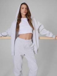 4F Bluza dresowa regular z kapturem damska - szara S. Szare bluzy 4f, s, bez wzorów, z dresówki, bez ramiączek, z kapturem. Za 179.99 zł.