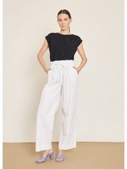 BGN Spodnie w kolorze białym rozmiar: 34. Białe spodnie materiałowe BGN, bez wzorów, z materiału. Za 121.99 zł.