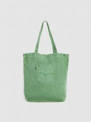 Levi's Shopper bag w kolorze zielonym rozmiar: onesize. Zielone shopper bag Levi's, bez wzorów, z bawełny, na ramię, bez dodatków. Za 80.45 zł.