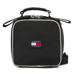 Torebka Tommy Jeans. Czarne torebki klasyczne Tommy Jeans, bez wzorów, z jeansu, klasyczne, bez dodatków. Za 229.99 zł.