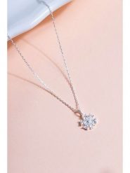 Heliophilia Srebrny naszyjnik z zawieszką - dł. 42 cm rozmiar: onesize. Szare naszyjniki Heliophilia, z materiału, z cyrkonią, srebrne. Za 43.99 zł.