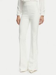 Elisabetta Franchi Spodnie materiałowe PA-184-62E2-V290 Biały Slim Fit. Białe spodnie materiałowe Elisabetta Franchi, bez wzorów, z materiału. Za 1,239.00 zł.
