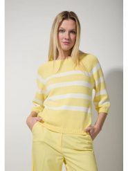 More & More Sweter w kolorze żółto-białym rozmiar: 40. Żółte swetry More & More, bez wzorów, bez ramiączek. Za 109.52 zł.